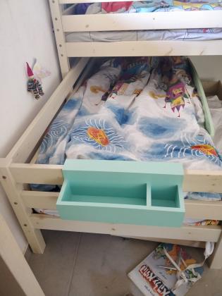 שילוב מיטות L של עצמלה