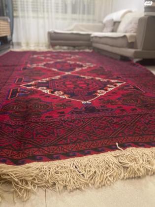 שני שטיחים קווקזיים בעבודת יד