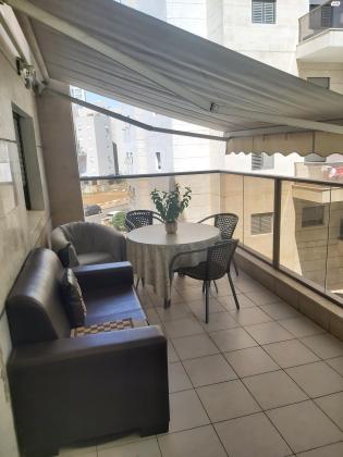 דוד טבצ'ניק 15 (נווה גן)