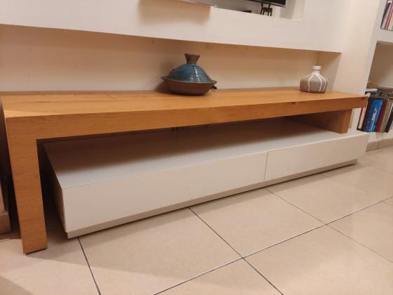 מזנון מעץ מלא של ביתילי