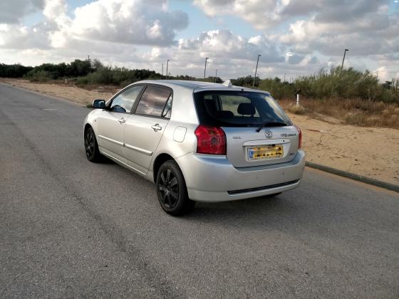 טויוטה קורולה RUN-X (2007)