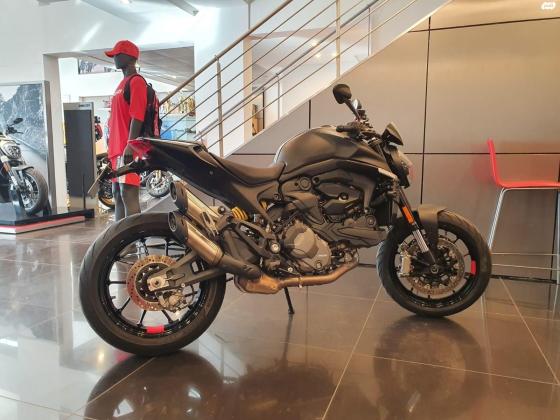 דוקאטי מונסטר 950 (2021)