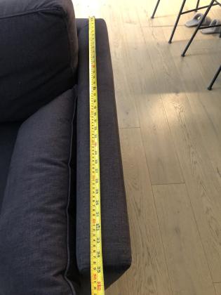 ספה במצב מעולה, של חברת