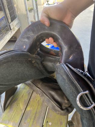 אוכף טאקר במצב מצוין,מידה 17