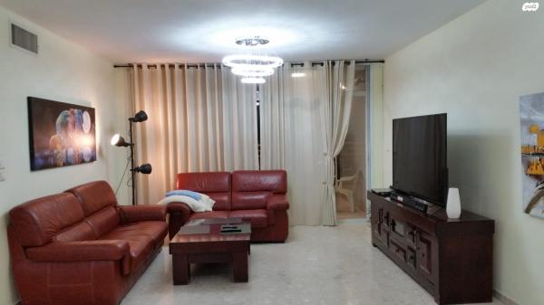 אסירי ציון 3 (נווה גן)