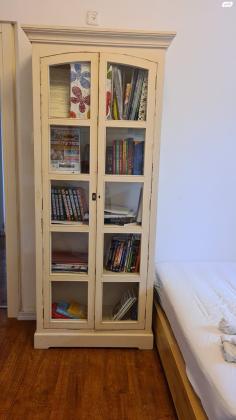 ויטרינה זכוכית כפרית נרכשה לפני