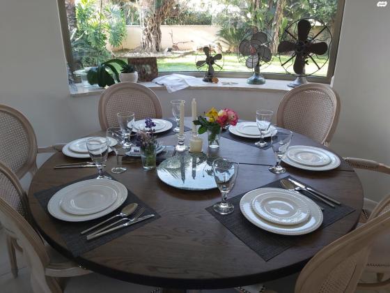 6 כסאות פרובנס במצב מעולה עץ מלא