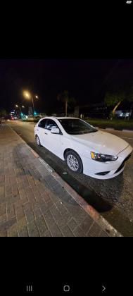 מיצובישי לנסר ספורטבק (2014)