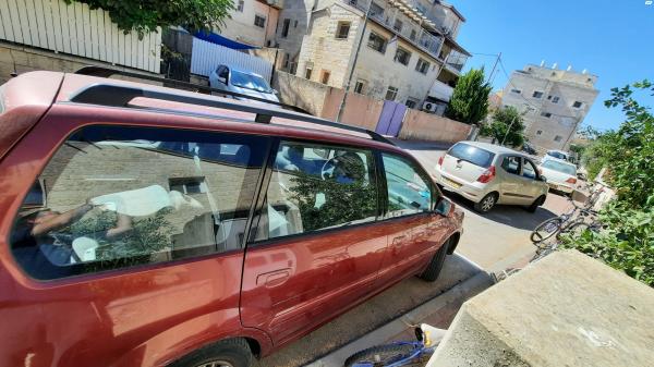 מיצובישי ספייס וואגן (2003)