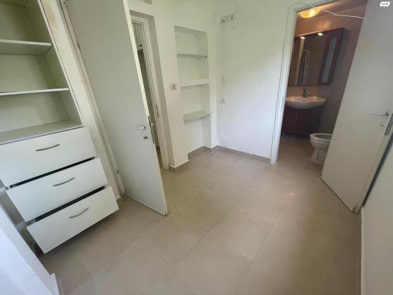 שדרות יד לבנים 14 (יד אליהו)