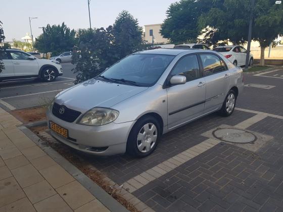 טויוטה קורולה (2004)