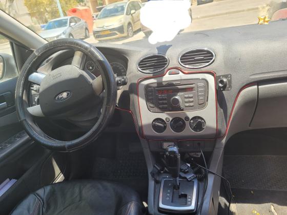 פורד פוקוס (2008)