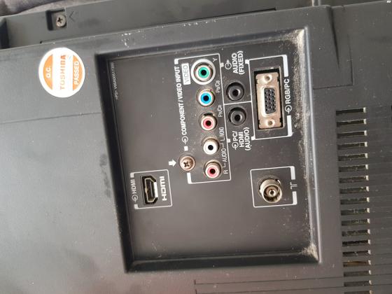 טלויזיה LCD טושיבה 42 אינטצ'