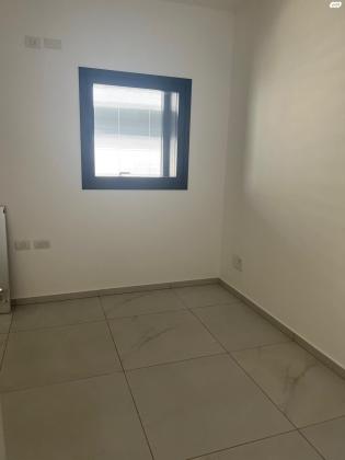 ניסים אלוני 2 (פארק צמרת)