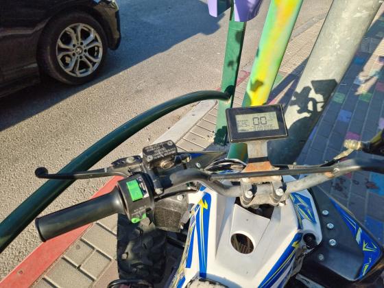 טרקטורון XTR 1000 עם מנוע חזק של 60 וולט