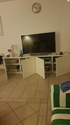 מזנון בצסע לבן לק של איקאה