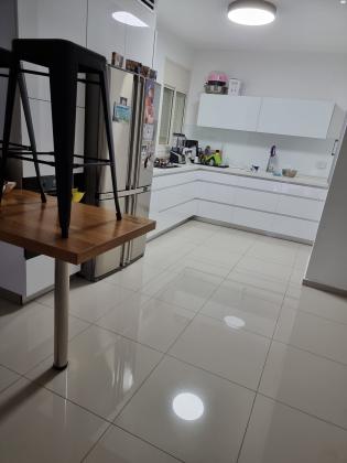 יונתן פולארד 6 (נאות יצחק רבין)