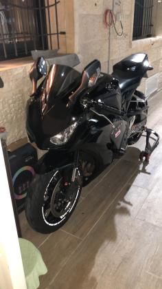 הונדה CBR1000RR (2015)