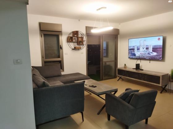 שדרות האלונים 3 (גן המושבה, השדרה המרכזית)