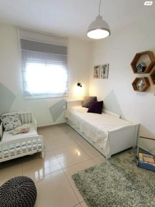 משה שמיר 3 (נווה גן)