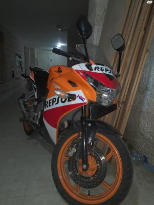 הונדה CBR125R (2017)