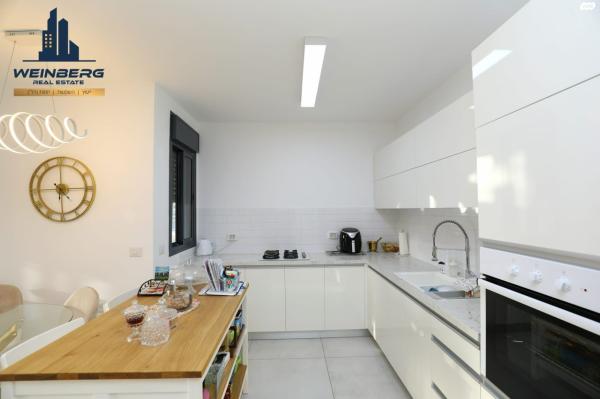 יצחק שמיר (עפולה עילית)