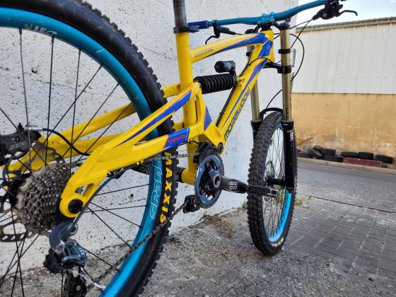 דאון היל של אלוף העולם