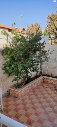 נחום אהרנפלד 4 (פסגת זאב מרכז)