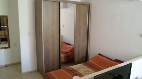 הרבי מרוז'ין 7 (שיכון מזרחי)