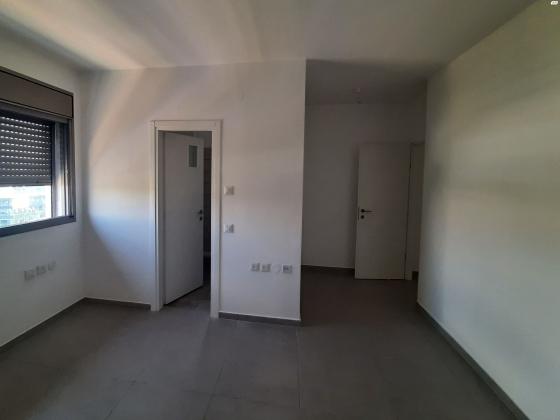 יגאל ידין 11 (המגינים (השמשוני דרום))