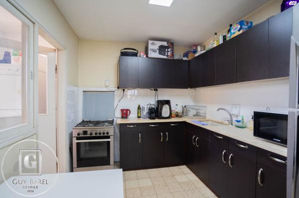 מעפילי אגוז 50 (נוה חן)