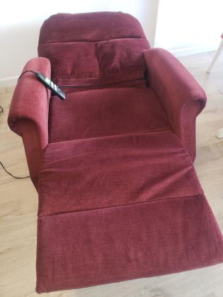 כורסת קימה חשמלית 'סטנד איזי'