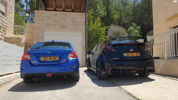 סובארו אימפרזה WRX STI (2017)