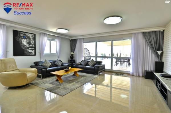 זמיר 1 (קריית מנחם בגין)