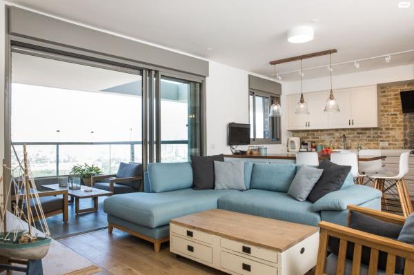 חיים בר לב (המשולש הגדול - קרית קריניצי החדשה)