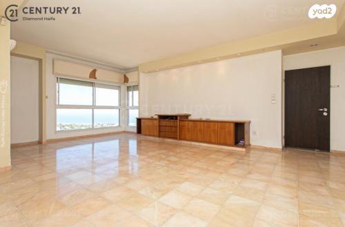 יעקב טהון (רמת גולדה)