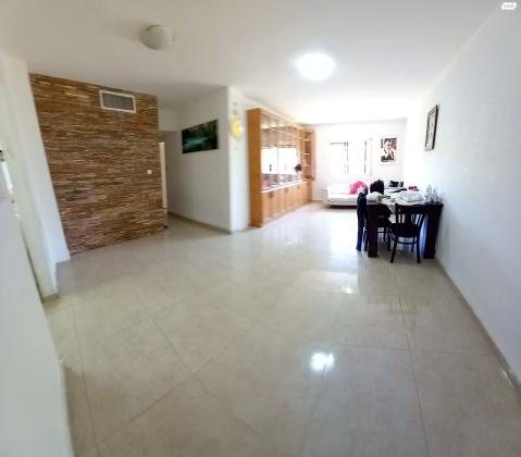 הרב ש"י זווין (נוה יעקב)