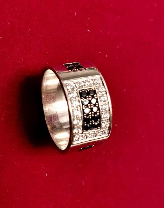 טבעת כסף 925משובץ זרקונים באיכות A