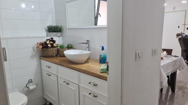 יעל רום 6 (אם המושבות)