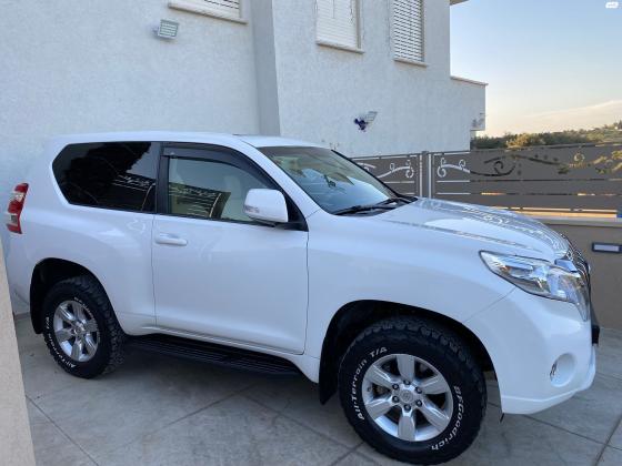 טויוטה לנד קרוזר קצר (2016)