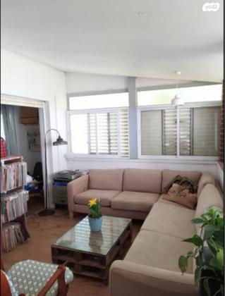 טביוב 4 (בצרון)