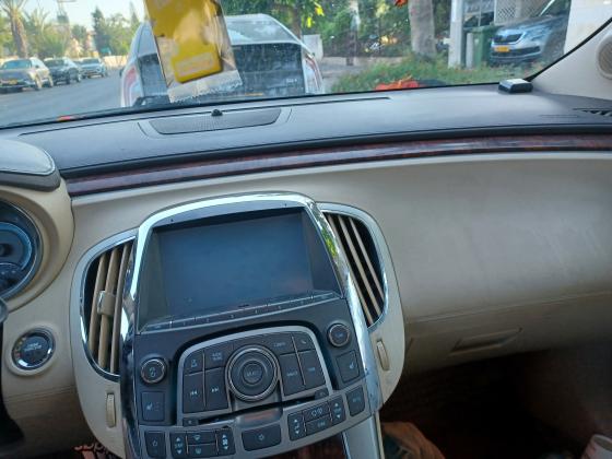 ביואיק לה קרוס (2012)