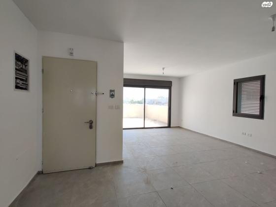 שטרנהארץ (עג'מי)