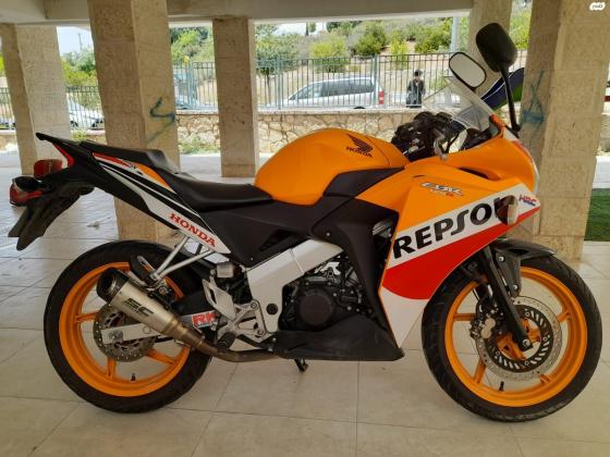 הונדה CBR125R (2017)