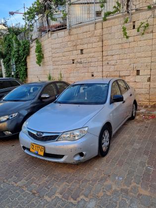 סובארו B3 סדאן (2009)