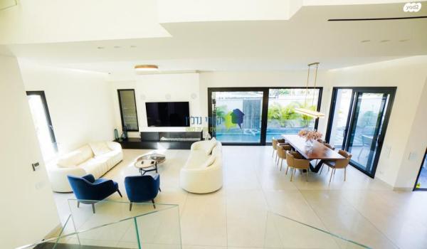 אלוף יצחק חופי