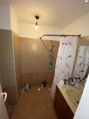 אברהם אבינו 16 (שכונה ד)