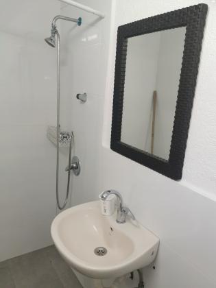 שדרות ששת הימים 6 (ניר אביב)