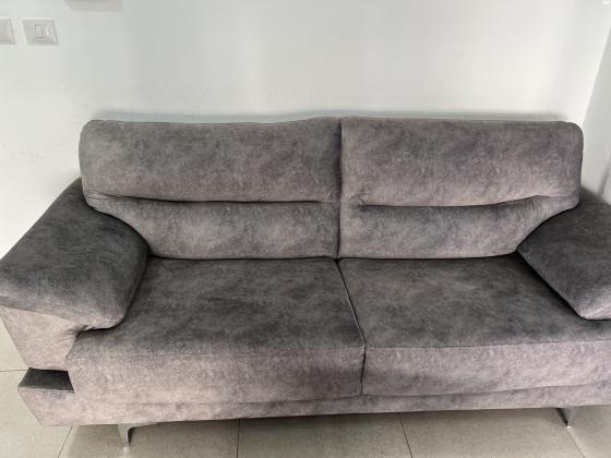 סלון של ויטוריו דיוואני בצבע