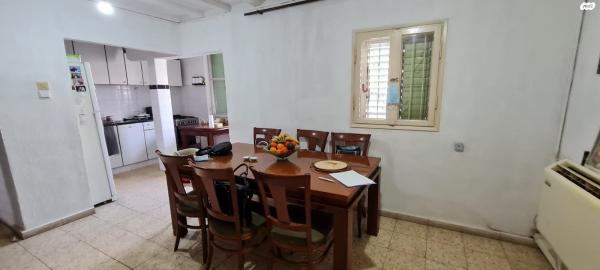 אלברט איינשטיין 57 (רסקו)